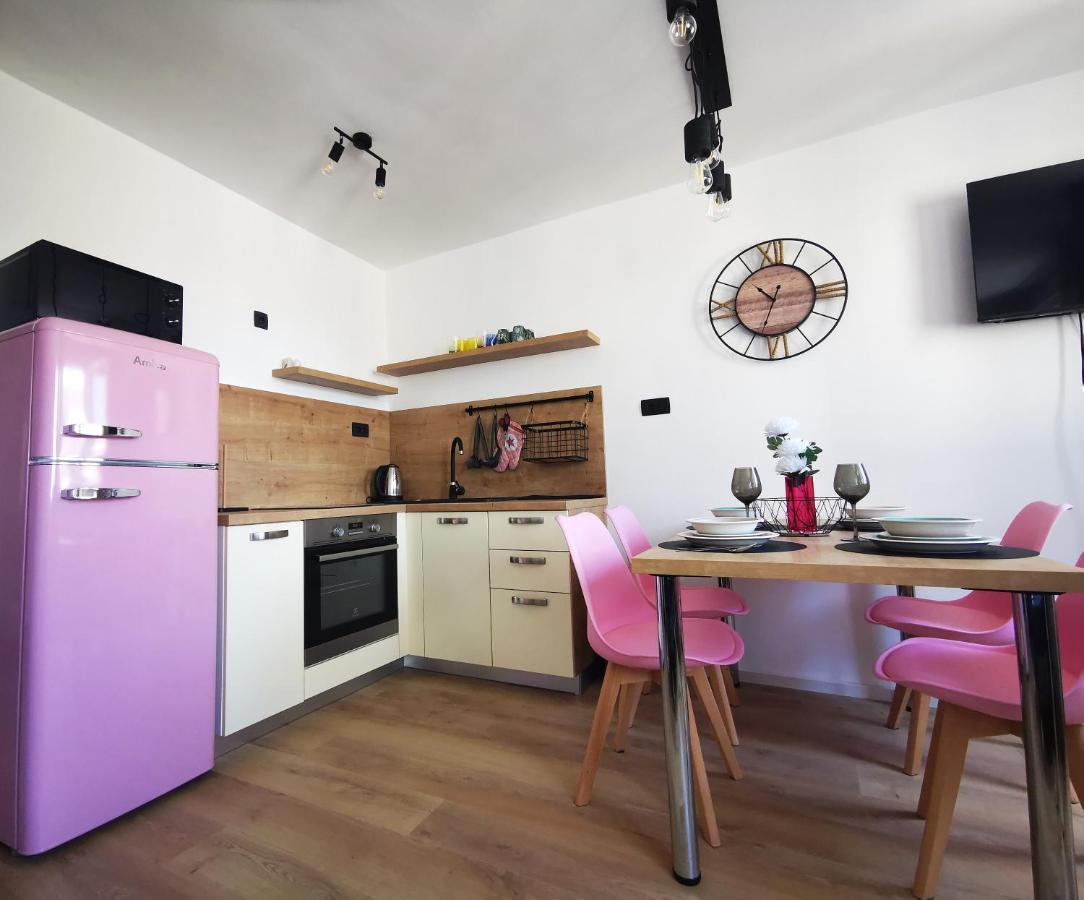מאקרסקה City Center Apartment Bravos מראה חיצוני תמונה
