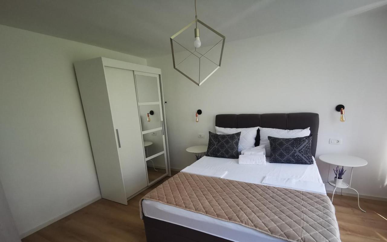מאקרסקה City Center Apartment Bravos מראה חיצוני תמונה